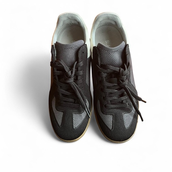Rothy's Shoes - Rothy’s RS01